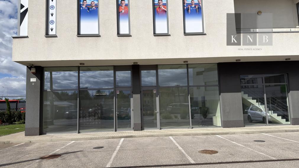 Prenájom moderného obchodného priestoru 98 m² pri Rožňavskej ulici – Bratislava, Nové Mesto