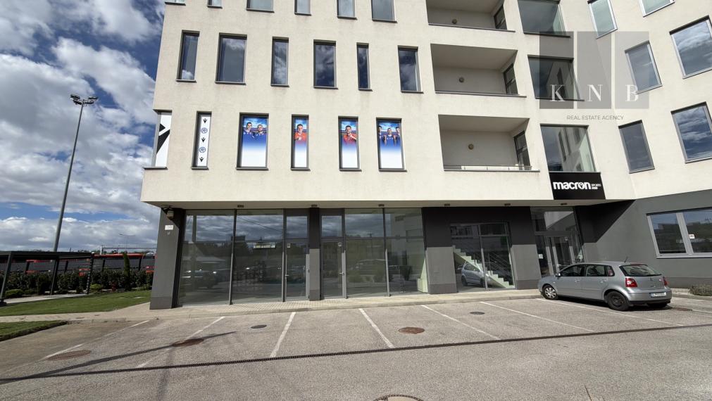 Prenájom moderného obchodného priestoru 98 m² pri Rožňavskej ulici – Bratislava, Nové Mesto