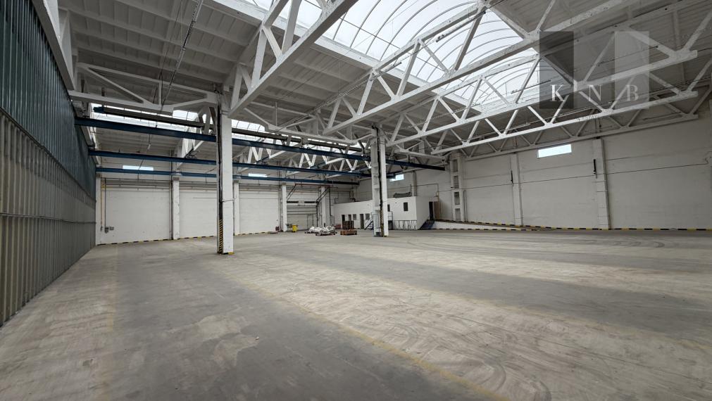 Prenájom skladového priestoru 1081 m² v meste Bratislava
