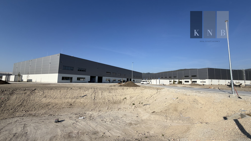 Space for lease from 450 m² combining WAREHOUSE, SHOWROOM, and OFFICE with heat pumps in Bratislava