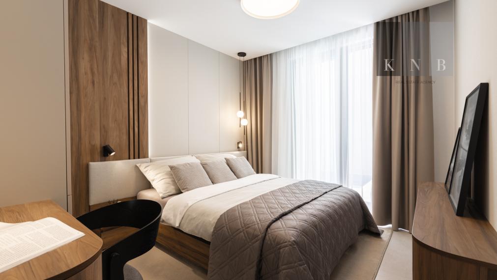 Predaj úplne nového, luxusného a kompletne zariadeného apartmánu s bazénom iba 100 metrov od mora – Rogoznica, Chorvátsko