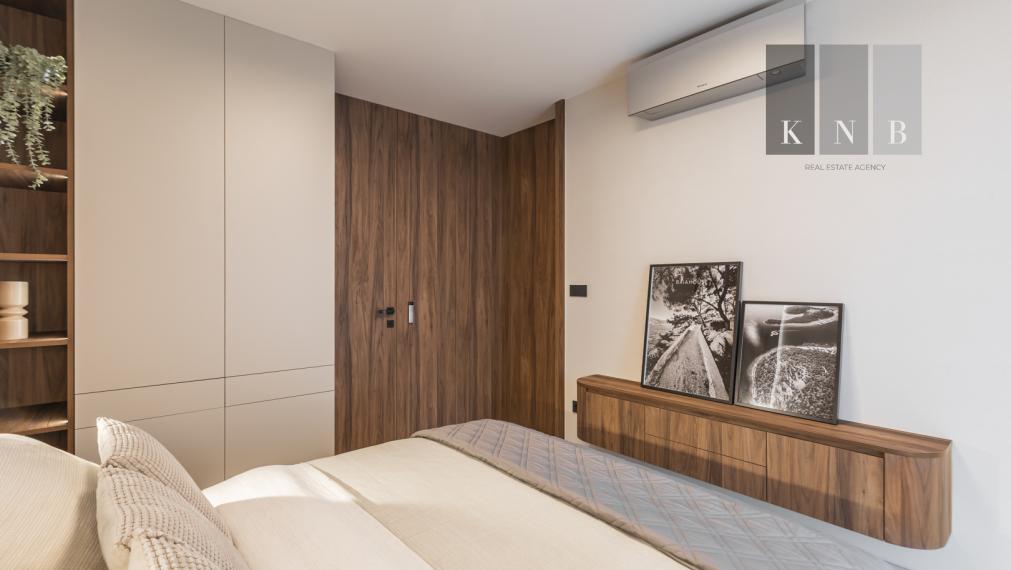 Predaj úplne nového, luxusného a kompletne zariadeného apartmánu iba 100 metrov od mora – Rogoznica, Chorvátsko