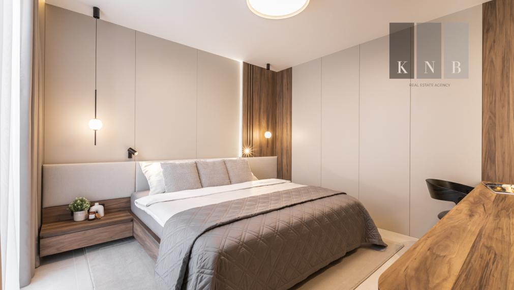 Predaj úplne nového, luxusného a kompletne zariadeného 2-podlažného apartmánu iba 100 metrov od mora – Rogoznica, Chorvátsko