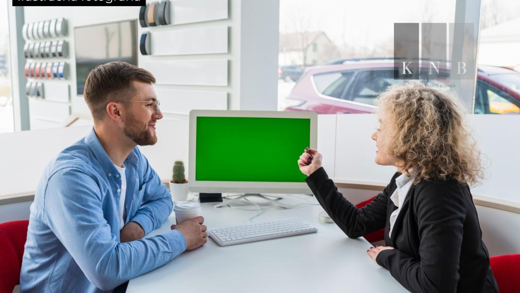 Prenájom areálu autocentra so servisom a lakovňou s celkovou výmerou 2411 m² - Rožňavská ulica, Bratislava