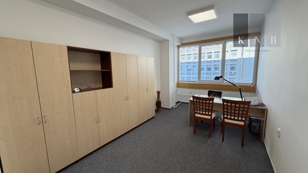 Prenájom samostatnej kancelárie 17 m² – Miletičova ulica, Bratislava