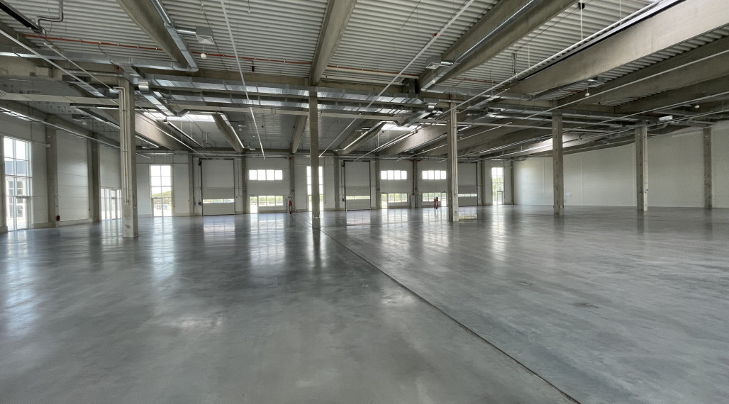 Prenájom výrobno-skladového priestoru 900 m² v časti Bratislava Bory