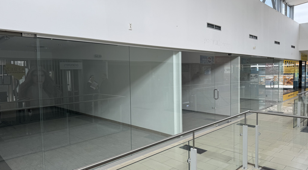 Prenájom obchodných priestorov od 24 m² v OD Saratov II v meste Bratislava, časti Dúbravka