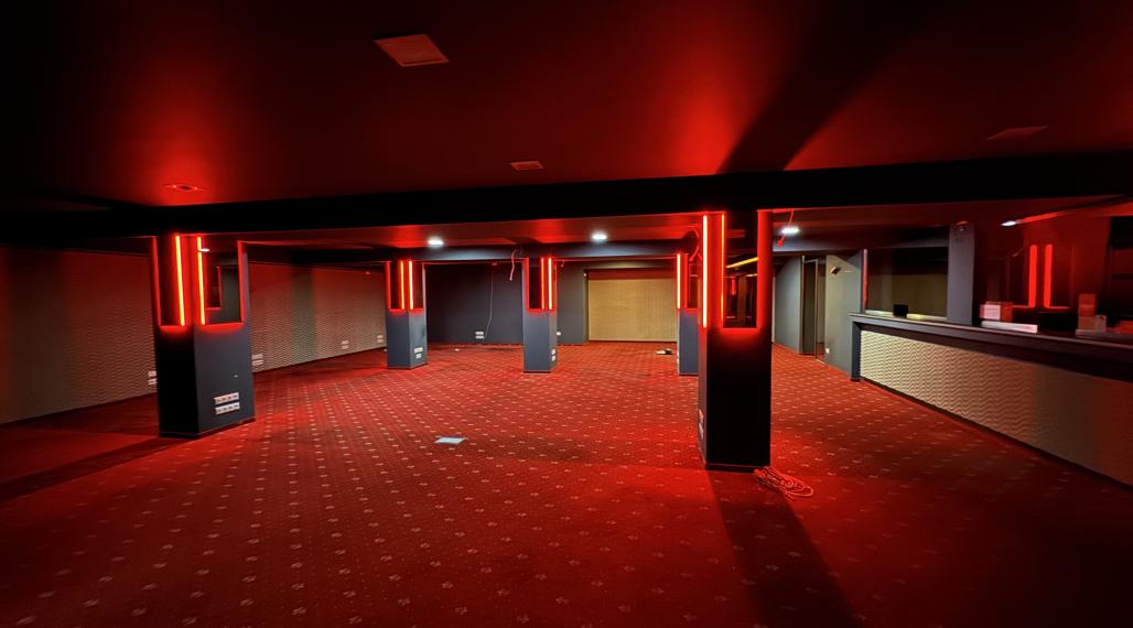 Prenájom obchodno-prevádzkového priestoru 594 m² v OD Saratov II v meste Bratislava, časti Dúbravka