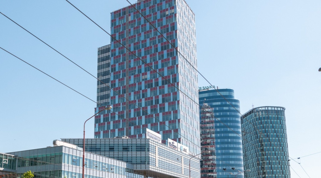 Prenájom prízemného obchodného priestoru 138 m² vo výbornej lokalite mesta Bratislava