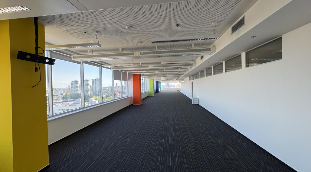 Prenájom samostatného kancelárskeho traktu 750 m² pri jazere Kuchajda v meste Bratislava