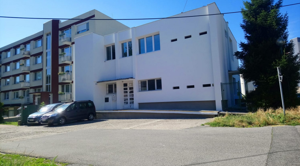 Property for sale 332,5 m² for commercial use in Bratislava, Vrakuňa district
