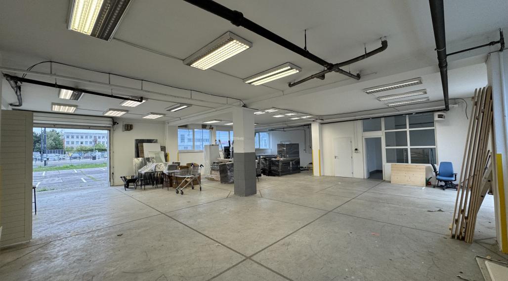 Prenájom výrobno-skladového priestoru 246 m² priamo na Vajnorskej ulici v meste Bratislava