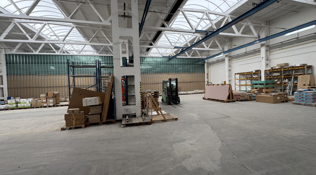 Prenájom skladového priestoru 1070 m² v meste Bratislava