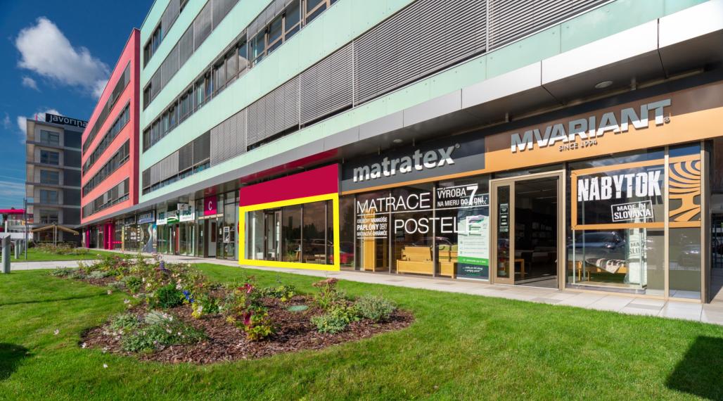 Prenájom prízemného obchodného priestoru 170 m² vo frekventovanej lokalite mesta Bratislava