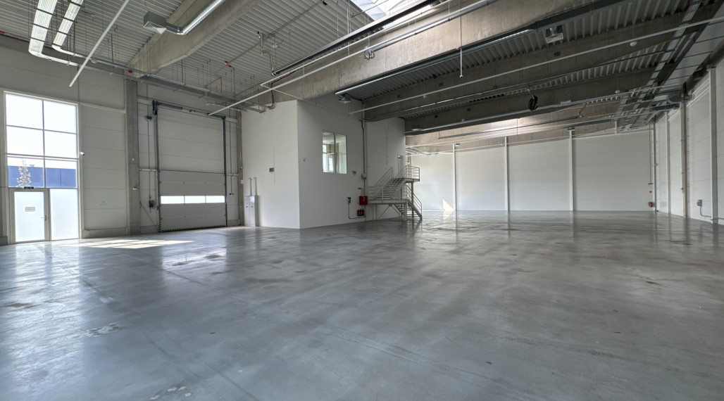Production and warehouse space for lease 809 m² + offices 161 m² in the Bratislava – Bory area