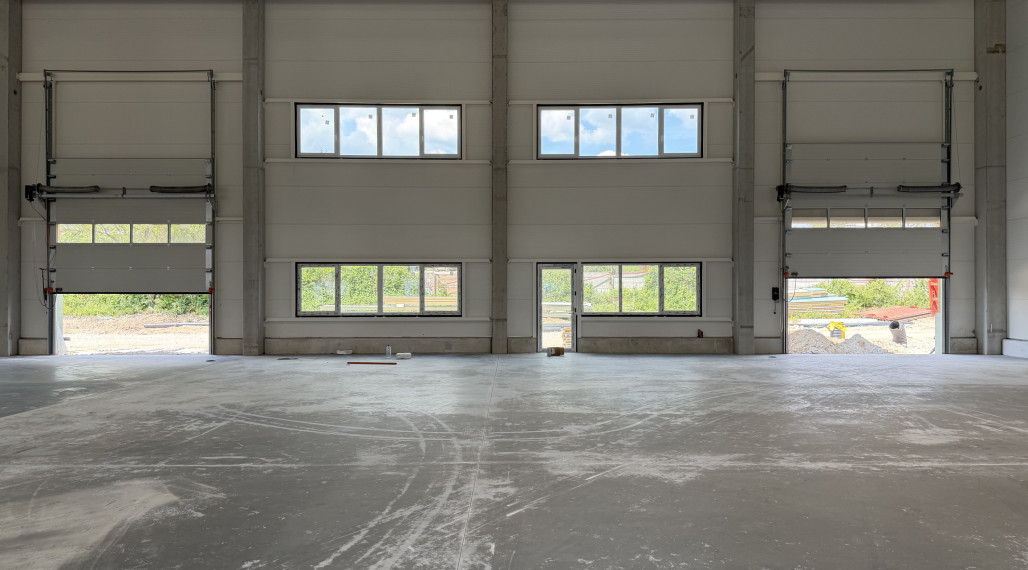 Prenájom priestoru od 450 m² v kombinácii SKLAD, SHOWROOM, KANCELÁRIA s tepelnými čerpadlami v meste Bratislava