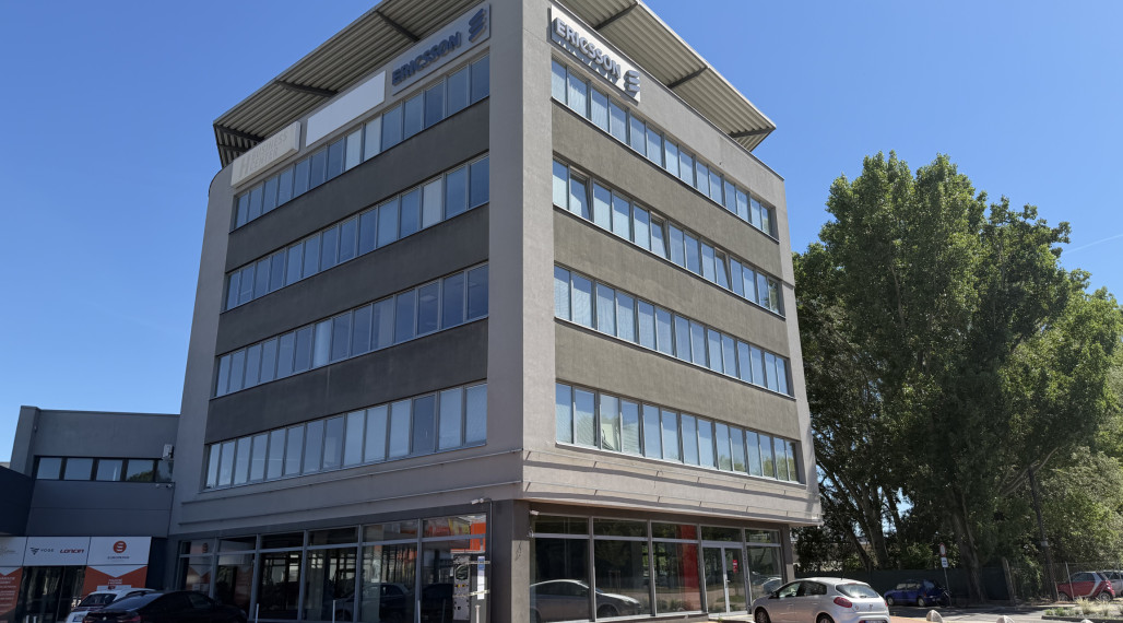 Lease of self-contained office unit 594.7 m² on Rožňavská Street in Bratislava
