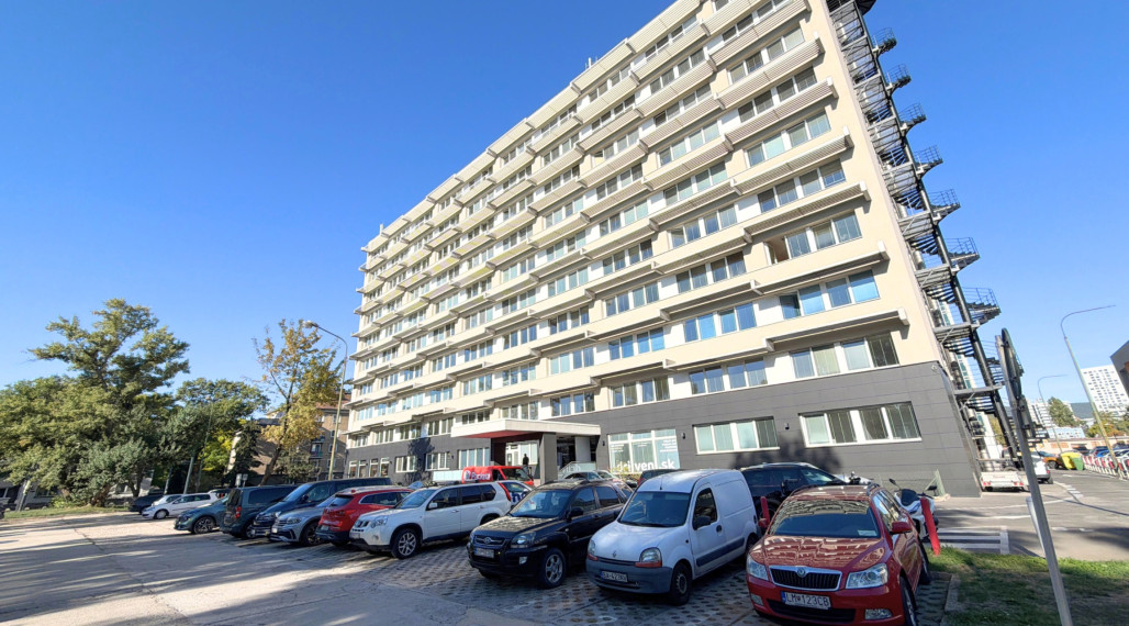 Prenájom samostatného kancelárskeho traktu 240 m² – Miletičova ulica, Bratislava