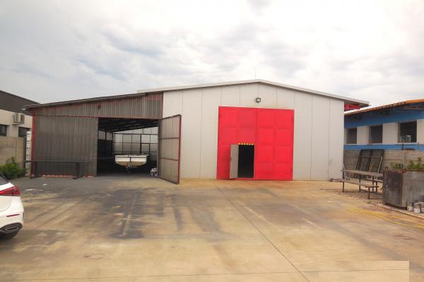 Predaj novej výrobno-skladovej haly s kanceláriami o úžitkovej ploche 351m² a pozemkom 678 m² v obci Rovinka