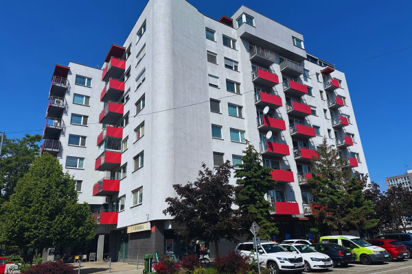 Predaj nebytového priestoru 156 m² v atraktívnej časti Ružinova v meste Bratislava