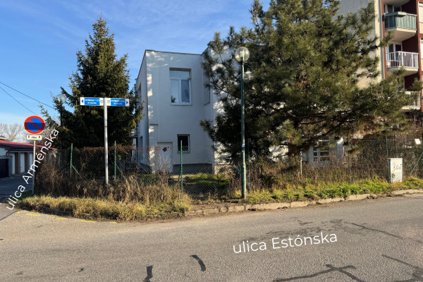 Property for sale 332,5 m² for commercial use in Bratislava, Vrakuňa district