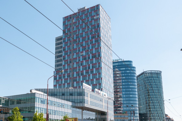 Ground-floor retail unit for rent 138 m² in a prime location in Bratislava
