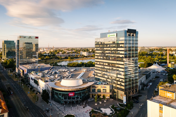 Prenájom novozrekonštruovaného samostatného kancelárskeho traktu 109 m² pri jazere Kuchajda v meste Bratislava