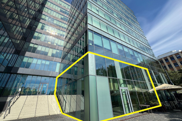 Ground-floor retail space 185 m² for rent at a premium address in Bratislava
