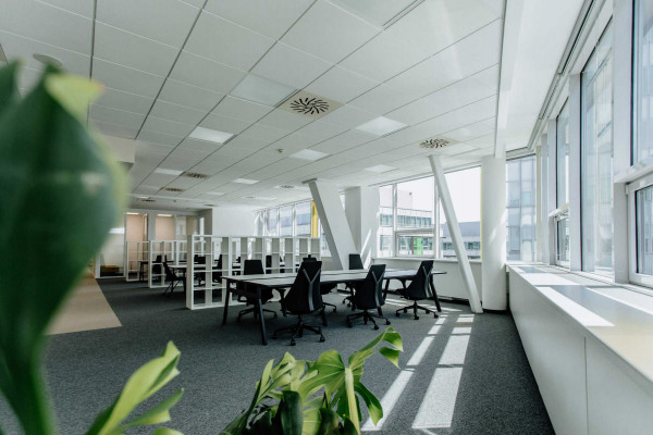 Prenájom novovybudovaného samostatného kancelárskeho traktu 360 m² v skvelej lokalite v centre mesta Bratislava