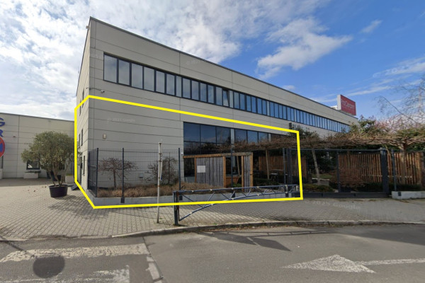 Showroom for rent 213 m² in the NEW LIVING CENTER retail center in the city of Bratislava