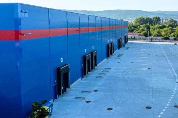 Prenájom skladových priestorov od 1000 m² s kanceláriami v meste Bratislava - Rača