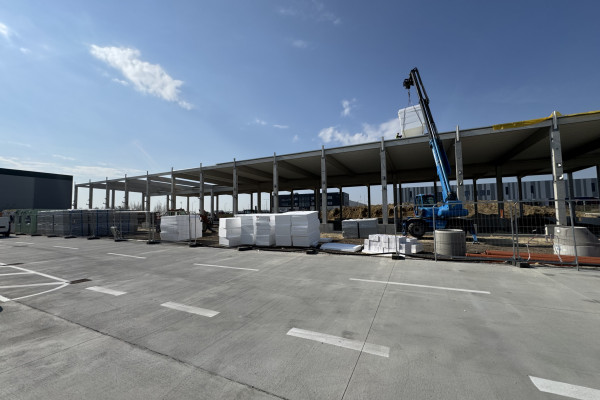 Predaj úplne nových obchodných skladov od 300 m² pri diaľnici D1 SENEC