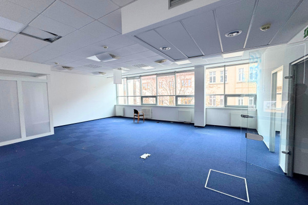 Self-contained commercial unit for rent from 335 m² in the Aupark retail center in Piešťany