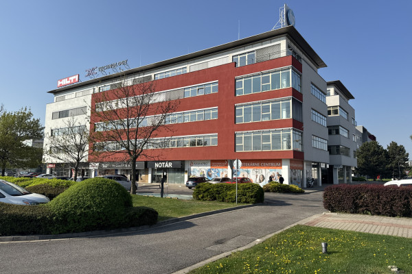 Prenájom samostatného kancelárskeho priestoru 586 m² v GBC I v meste Bratislava