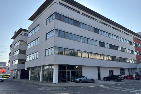 Prenájom samostatného kancelárskeho priestoru od 200 m² v GBC I v meste Bratislava