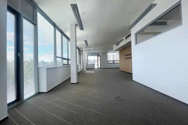 Prenájom moderných kancelárií od 24 m² do 138 m² v skvelej lokalite na Galvaniho ulici, Bratislava – Ružinov